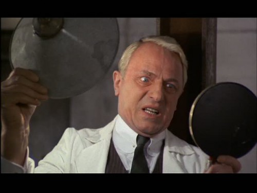 dangereusement votre, christopher walken, jayne mansfield, marilyn monroe, paris hilton, bruno, sacha baron cohen, drago malefoy, oeuf du serpent, bergamn, hitchcock, daryl hannah, tarantino, argento, de palma, lio, gad elmaleh, jacques de guillebon, causeur, front de gauche, bollène